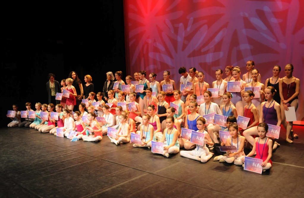 Photo finale de la remise des prix en Danse Classique